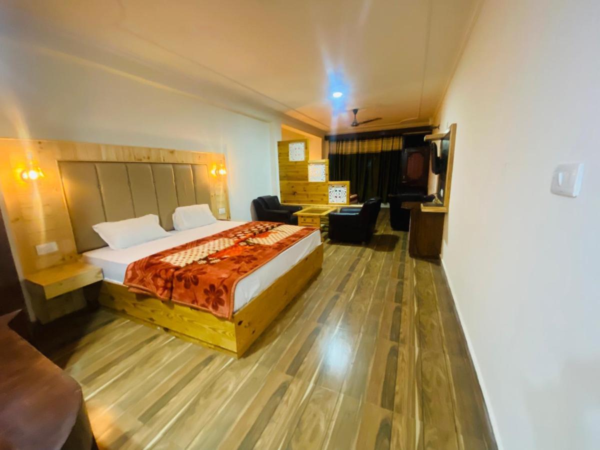 Hotel Hawa Mahal Manāli Zewnętrze zdjęcie